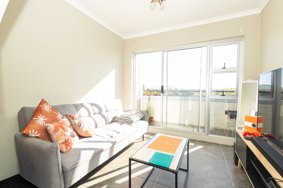 2 Bedroom Property for Sale in Uitzicht Western Cape